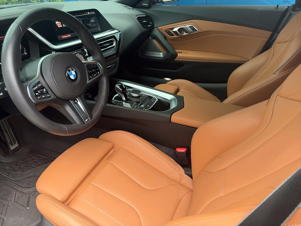 Used 2024 BMW Z4 M40i w/ Premium Package RWD image 5