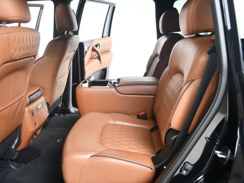 Used 2024 INFINITI QX80 Sensory w/ Cargo Package image 33