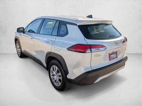 Used 2024 Toyota Corolla Cross L image 7