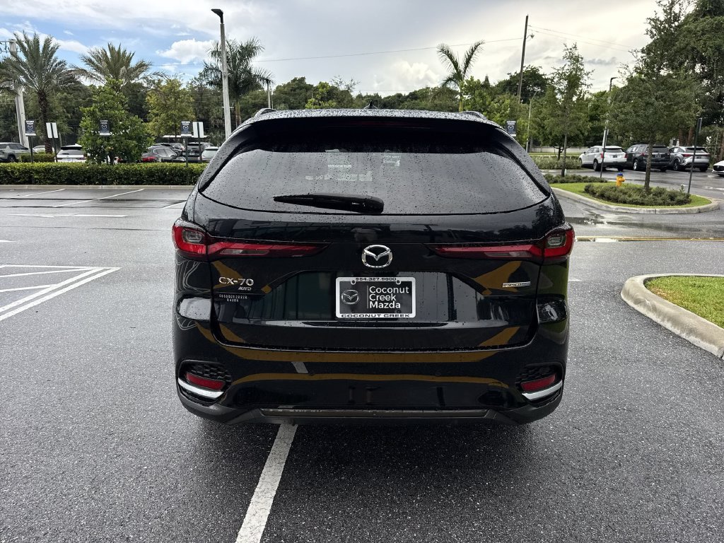 Certified 2025 MAZDA CX-70 Plug-In Hybrid w/ Premium Plus AWD/4WD image 2