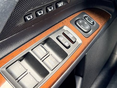 Used 2012 Lexus IS 350C w/ Luxury Pkg RWD image 30