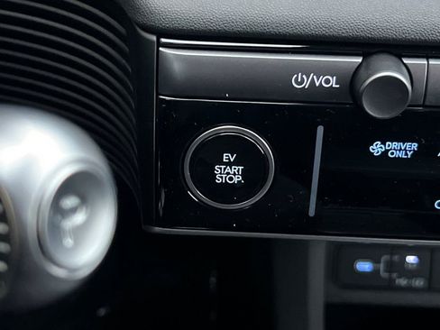 New 2026 Hyundai Ioniq 5 SE image 21