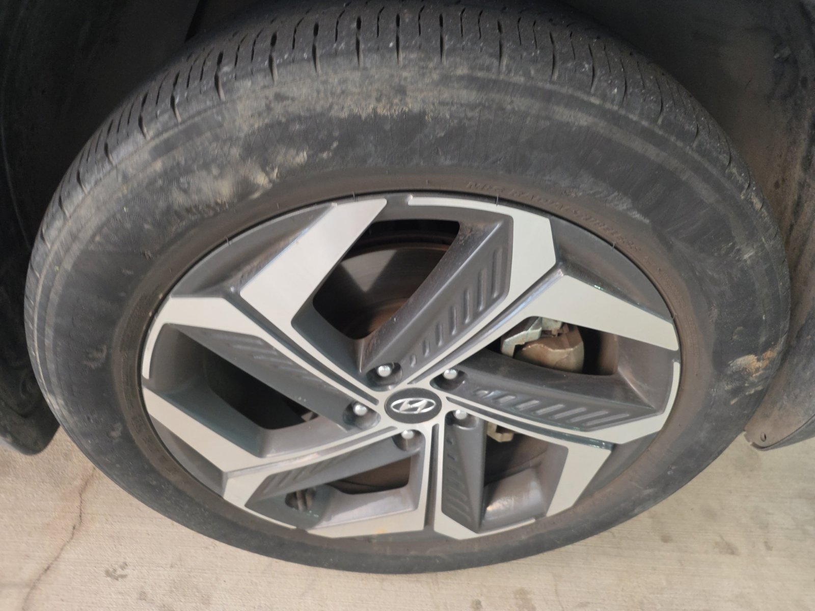 Used 2023 Hyundai Tucson Limited FWD image 22