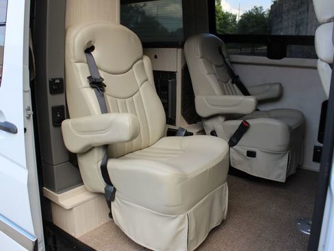 Used 2013 Mercedes-Benz Sprinter 3500 image 26