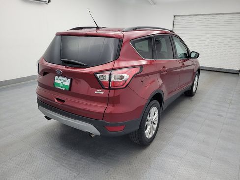 Used 2017 Ford Escape SE w/ Equipment Group 201A FWD image 9
