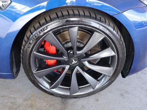 Used 2020 Tesla Model 3 Performance image 36