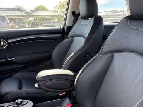 Used 2024 MINI Cooper SE w/ Signature Upholstery Package FWD image 10