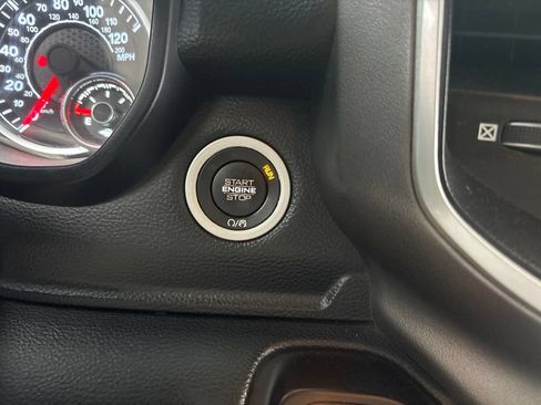 Used 2022 RAM 1500 Big Horn AWD/4WD image 22