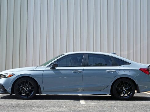 Used 2022 Honda Civic Sport image 8