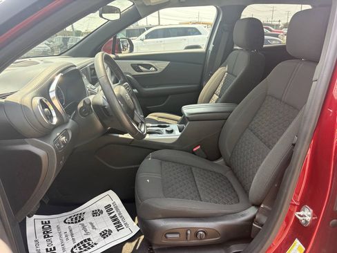 Used 2022 Chevrolet Blazer LT FWD image 17