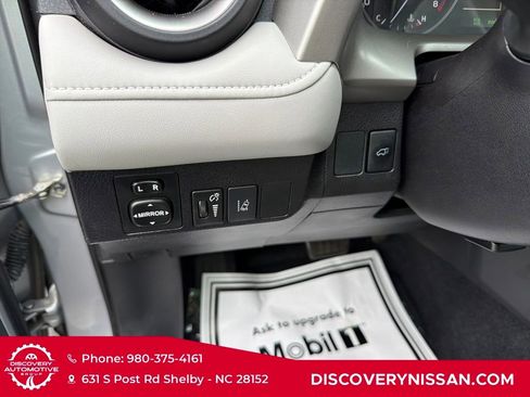 Used 2018 Toyota RAV4 XLE image 14