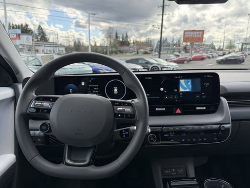 Certified 2025 Hyundai Ioniq 5 SEL image 20