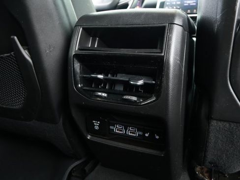 Used 2022 Jeep Grand Cherokee Limited RWD image 28