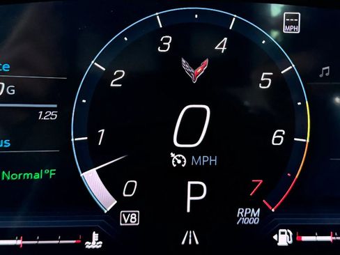 Used 2023 Chevrolet Corvette Stingray Premium Cpe w/ Z51 Performance Package RWD image 19