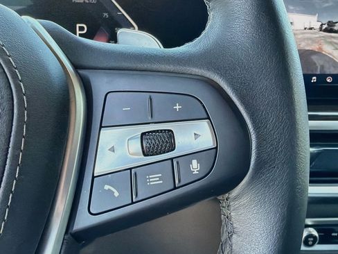 Used 2026 BMW X5 xDrive40i w/ Parking Assistance Package AWD/4WD image 39