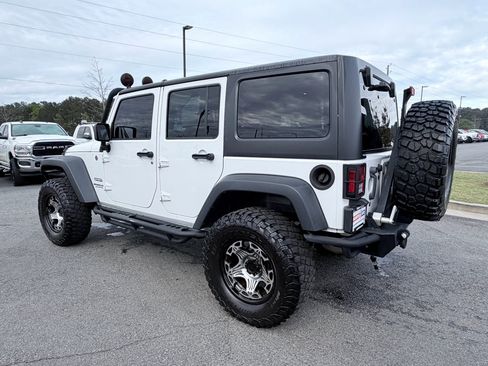 Used 2013 Jeep Wrangler Unlimited Sport image 7