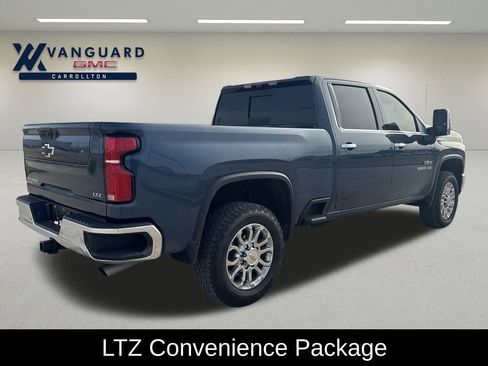 Used 2025 Chevrolet Silverado 2500 LTZ w/ LTZ Convenience Package image 5