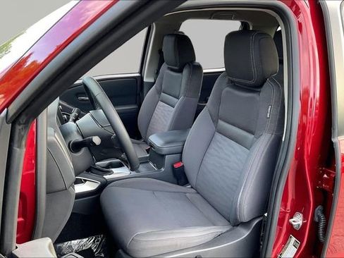 Used 2023 Nissan Frontier SV w/ SV Convenience Package RWD image 15