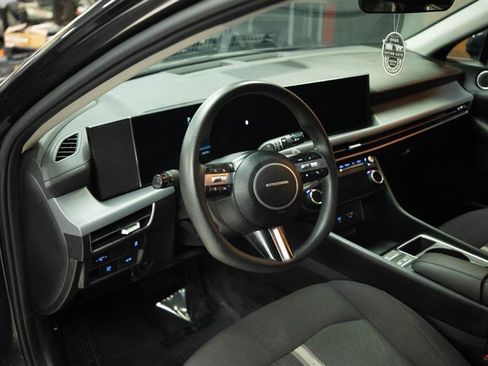 Used 2025 Hyundai Sonata SEL FWD image 9