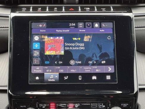 New 2025 Jeep Grand Cherokee L Laredo w/ Luxury Tech Group I AWD/4WD image 3