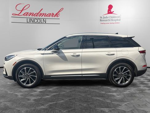 Certified 2023 Lincoln Corsair AWD w/ Equipment Group 101A image 2