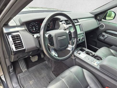Used 2020 Land Rover Discovery Landmark AWD/4WD image 8