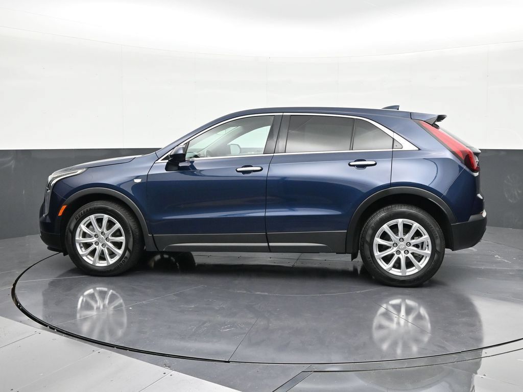 Certified 2021 Cadillac XT4 Luxury w/ Driver Awareness Package FWD image 2
