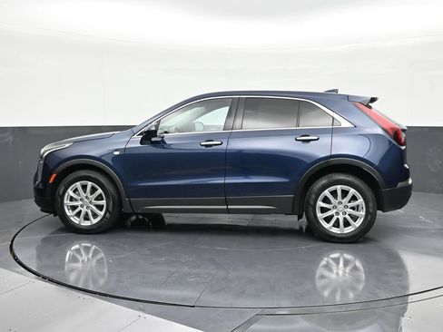 Certified 2021 Cadillac XT4 Luxury w/ Driver Awareness Package FWD image 2