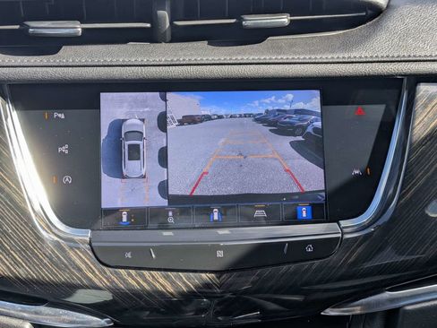 Used 2021 Cadillac XT6 Premium Luxury FWD image 32
