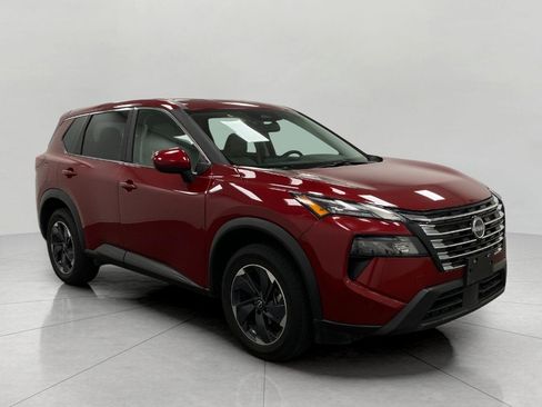 Used 2025 Nissan Rogue SV image 1