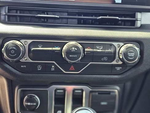 New 2026 Jeep Wrangler Sport AWD/4WD image 13