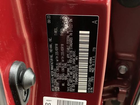 Used 2023 Toyota Highlander XLE image 30