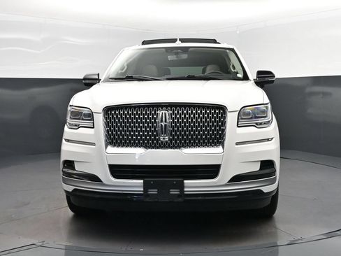 Used 2023 Lincoln Navigator Reserve AWD/4WD image 10