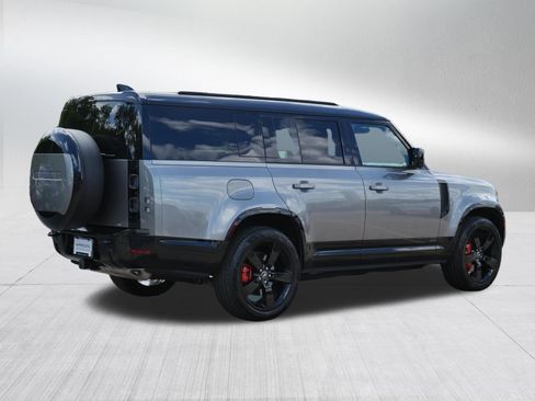 Used 2025 Land Rover Defender 130 X AWD/4WD image 5