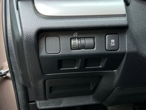 Used 2015 Subaru Forester 2.5i w/ Alloy Wheel Package image 18