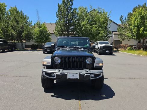 Used 2023 Jeep Gladiator Sport AWD/4WD image 8