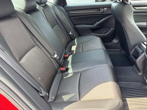 Used 2021 Honda Accord Sport image 12