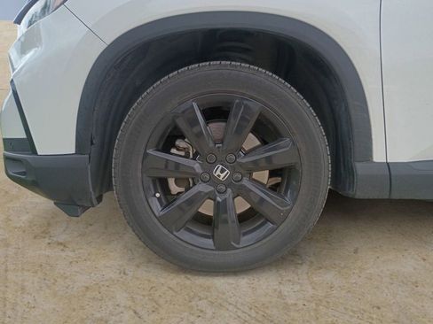 Used 2025 Honda Pilot Black Edition image 14