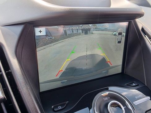 Used 2018 Ford Escape Titanium image 4