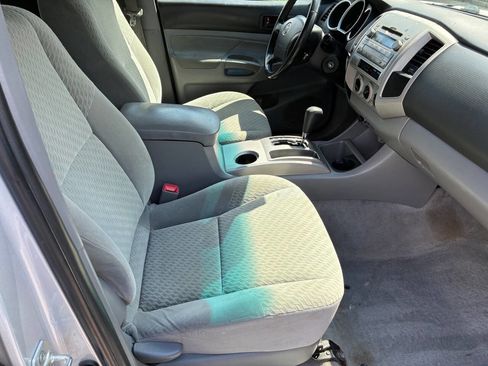 Used 2010 Toyota Tacoma 4x4 Double Cab image 7