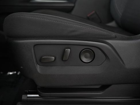 Used 2024 GMC Yukon XL SLE w/ Max Trailering Package image 30