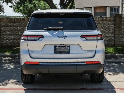 Used 2022 Jeep Grand Cherokee L Limited w/ Luxury Tech Group II AWD/4WD image 19