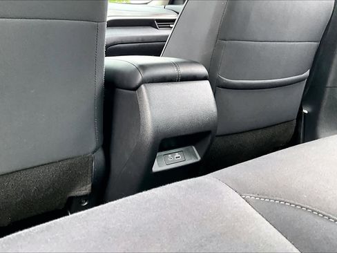 Used 2025 Nissan Altima 2.5 SV FWD image 34