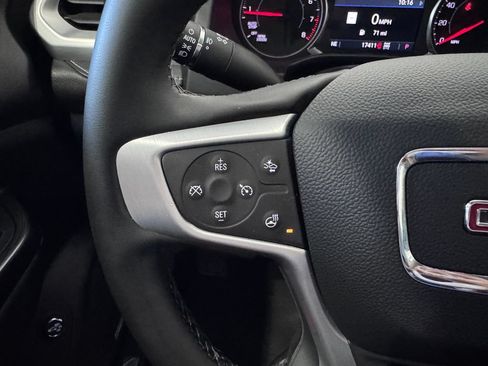 Certified 2023 GMC Acadia SLT w/ Elevation Edition AWD/4WD image 15