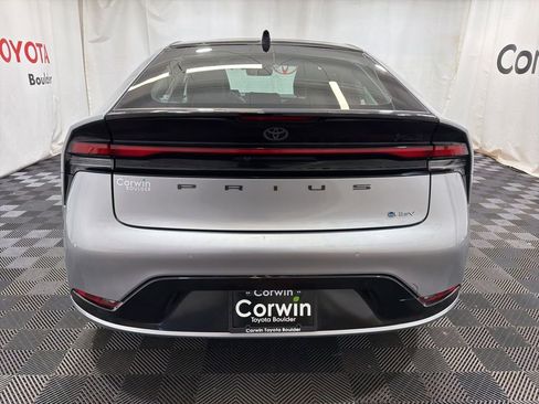 Used 2025 Toyota Prius Limited image 5