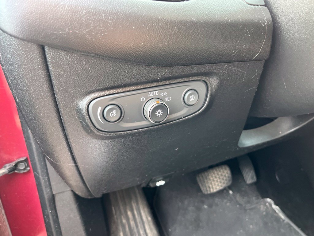 Used 2019 Chevrolet Equinox Premier AWD/4WD image 10