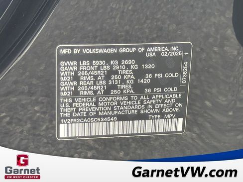 Used 2025 Volkswagen Atlas SEL Premium R-Line image 31