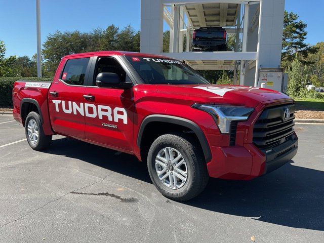 New 2026 Toyota Tundra SR5 w/ SR5 Convenience Package AWD/4WD image 4