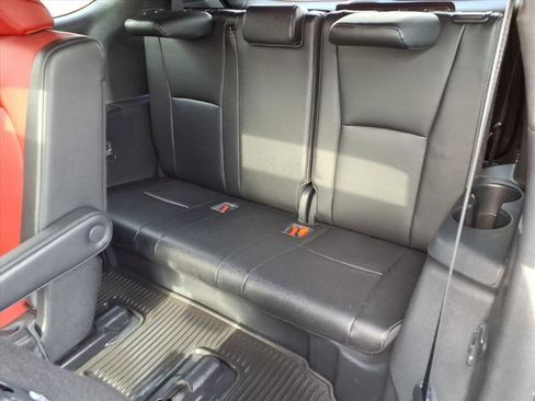 Certified 2023 Toyota Highlander XSE image 13