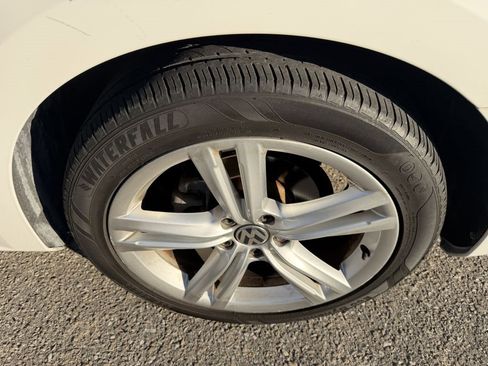 Used 2014 Volkswagen Passat 1.8T SE image 19